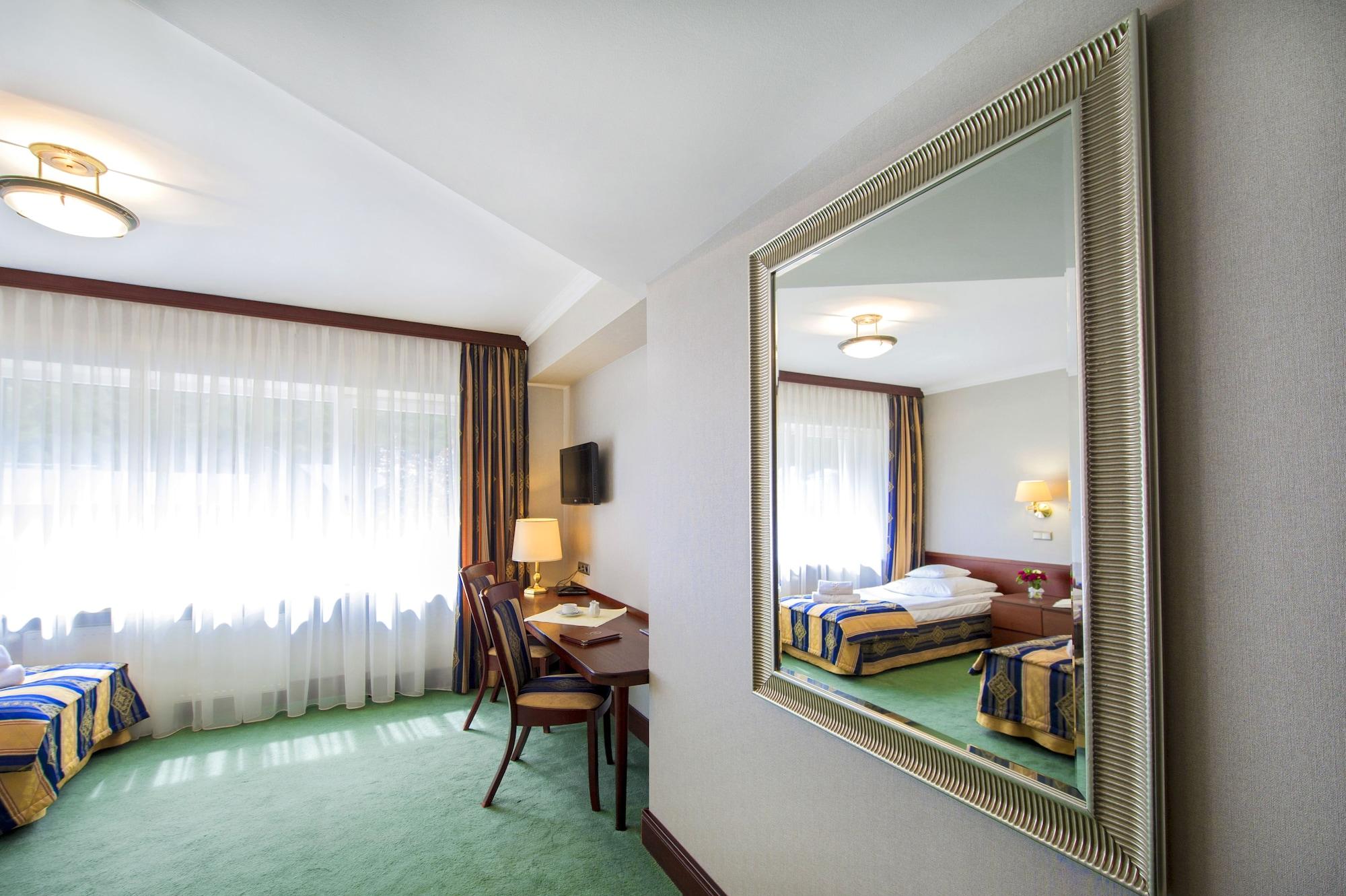 Hotel Villa Eva 格但斯克 外观 照片