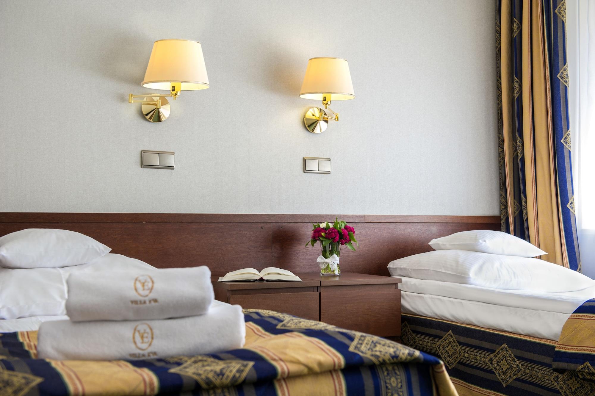 Hotel Villa Eva 格但斯克 外观 照片