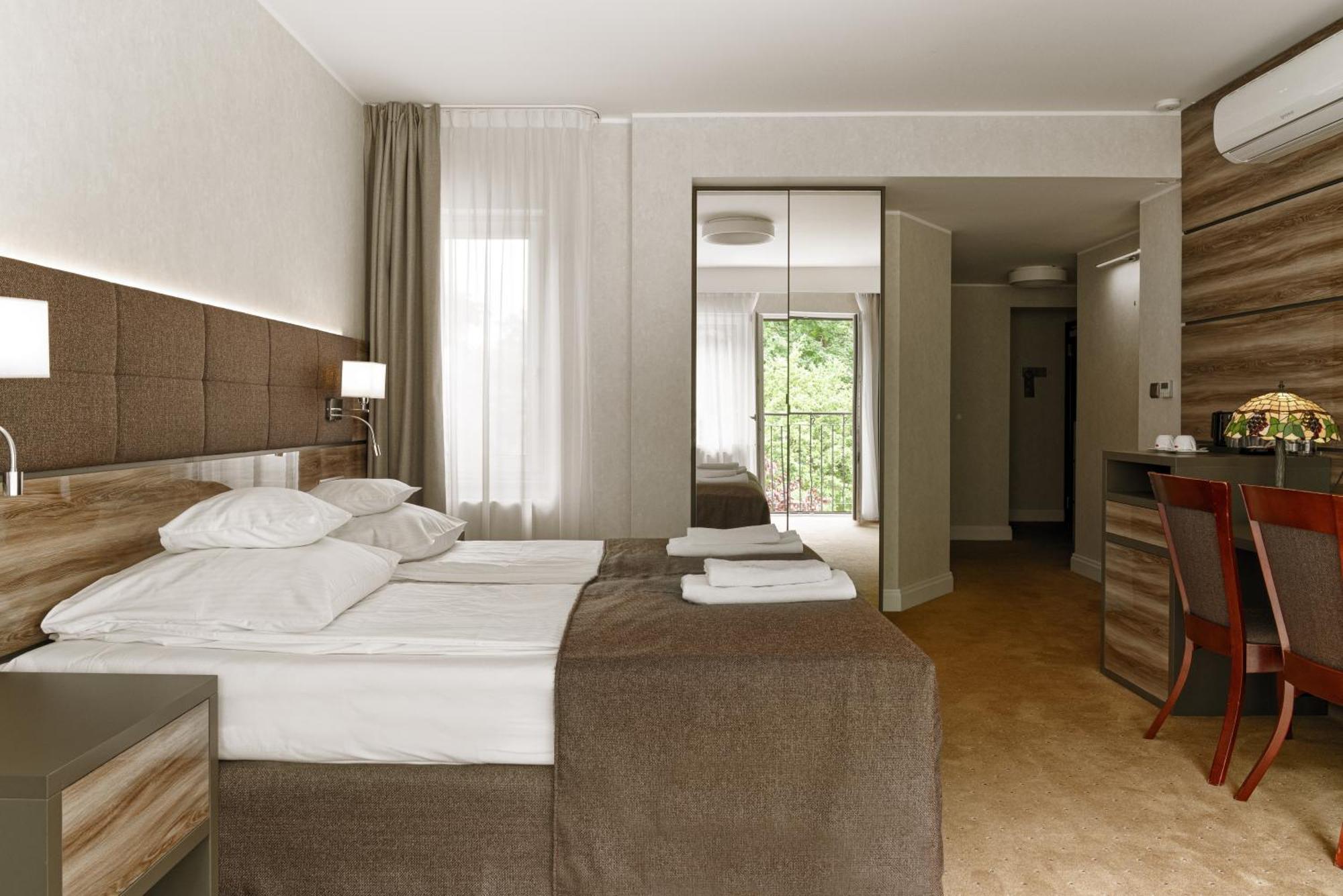 Hotel Villa Eva 格但斯克 外观 照片